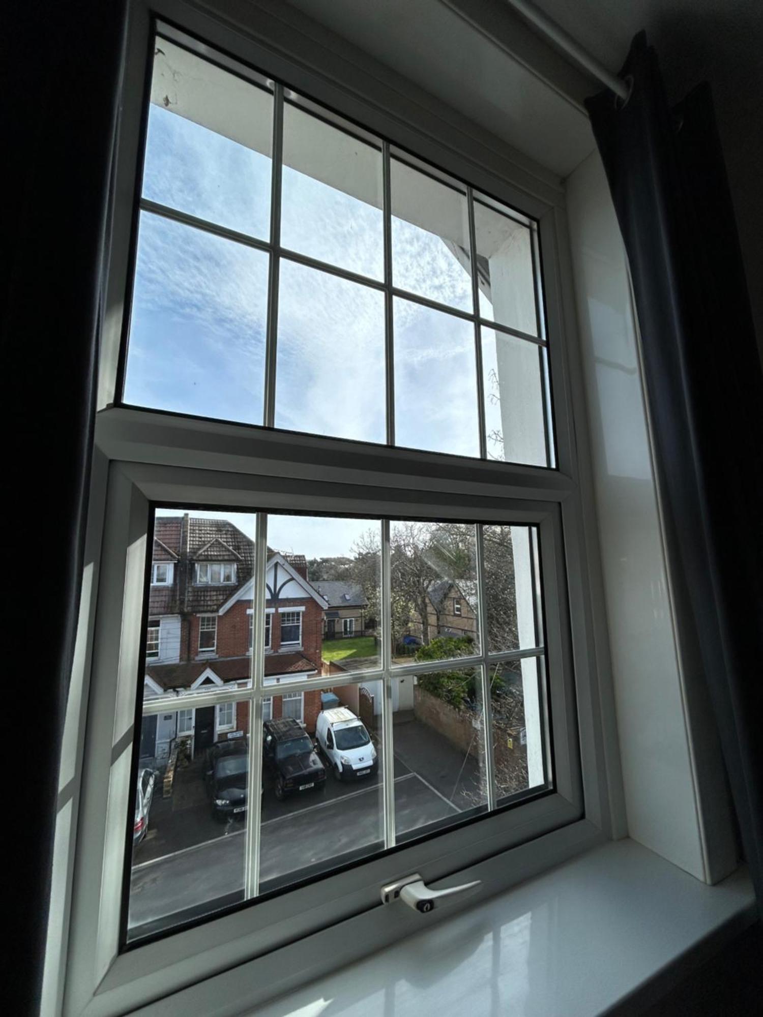 Seaside Rentals Bournemouth - 2Br, Upto 6Ppl, Beach 3 Min Walk, Dogs Ok, Wifi, Park 2 Cars Dış mekan fotoğraf