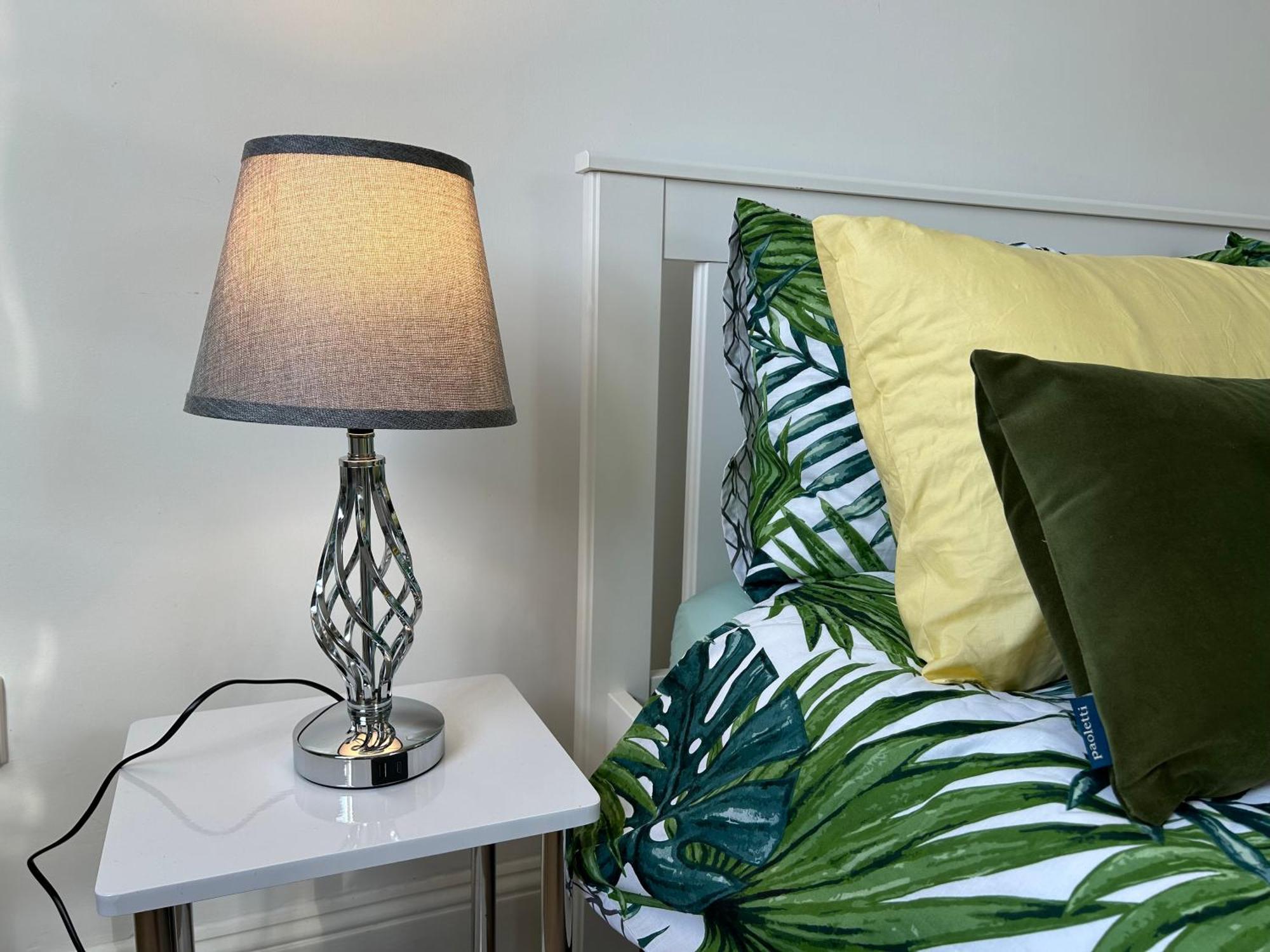 Seaside Rentals Bournemouth - 2Br, Upto 6Ppl, Beach 3 Min Walk, Dogs Ok, Wifi, Park 2 Cars Dış mekan fotoğraf